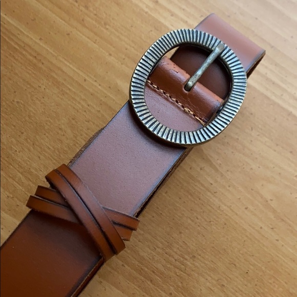 ✨LAST CHANCE✨ Lucky Brand Belt - Picture 2 of 4